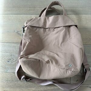 Lululemon on my level bag 19L